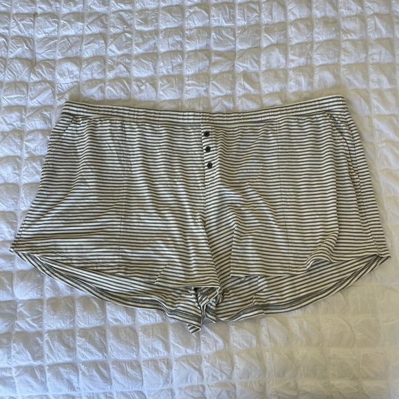 Soma Pants - SOMA stripe knit shorts